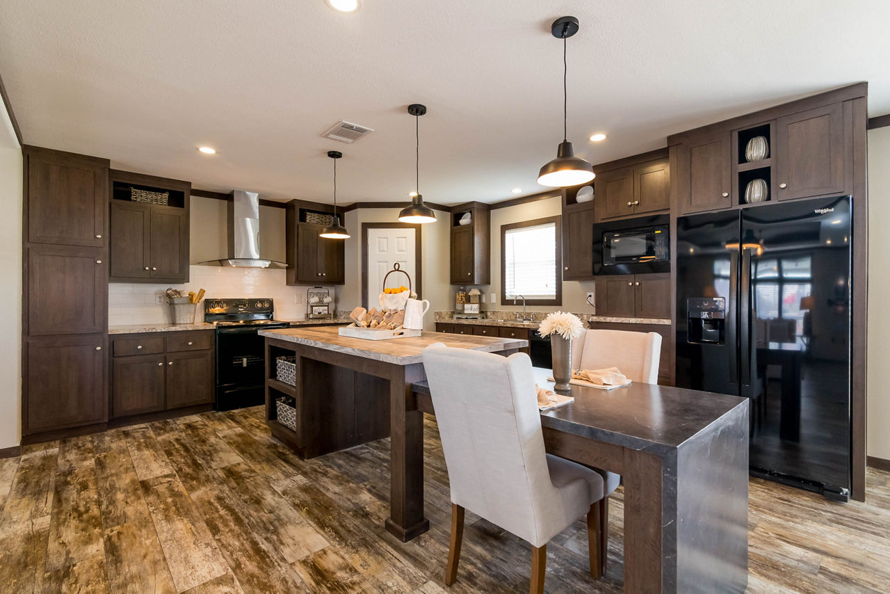 Titan Extreme 3272C - Champion Homes | Champion Homes